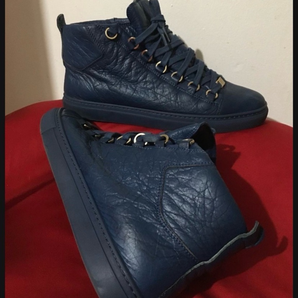 Balenciaga Navy Blue High-Top Leather women’s Sneakers with Gold Eyelets (9.5)